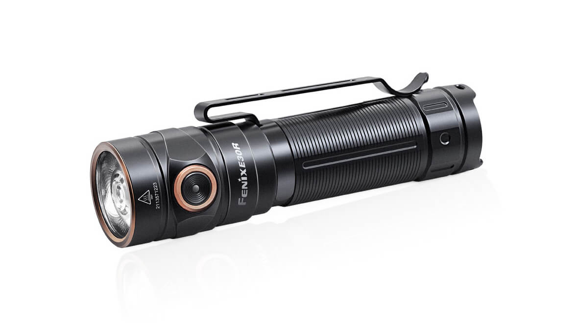 Nabíjecí LED svítilna Fenix E30R
